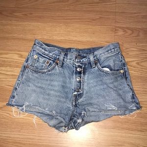 Levi’s Women’s Button-up Shorts